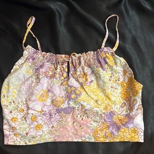 Floral Top Size M!
